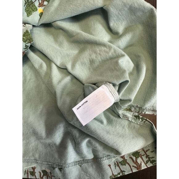 Duluth Trading Men’s L Short Sleeve Button Down Forest Pattern with Yeti Bigfoot - Picture 6 of 6